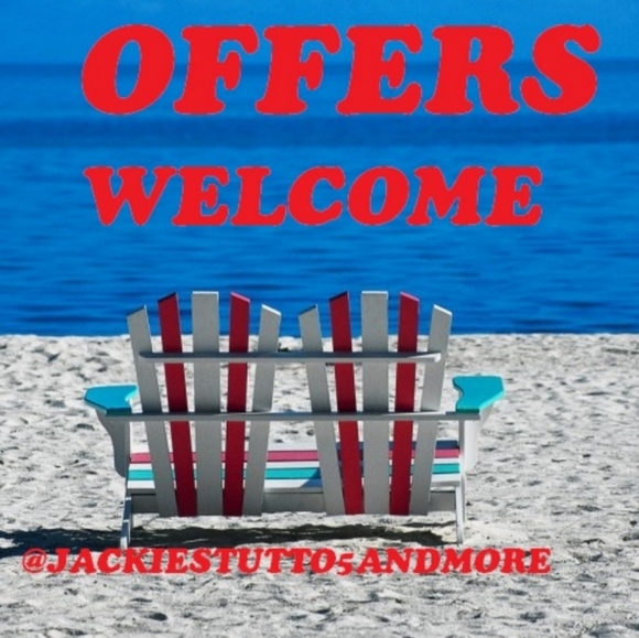 ❤️‍🔥Jean Shorts Platinum Edge Blue Rhinestones Juniors NWOT - Picture 11 of 11